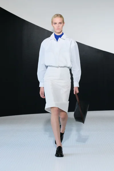 Look 46